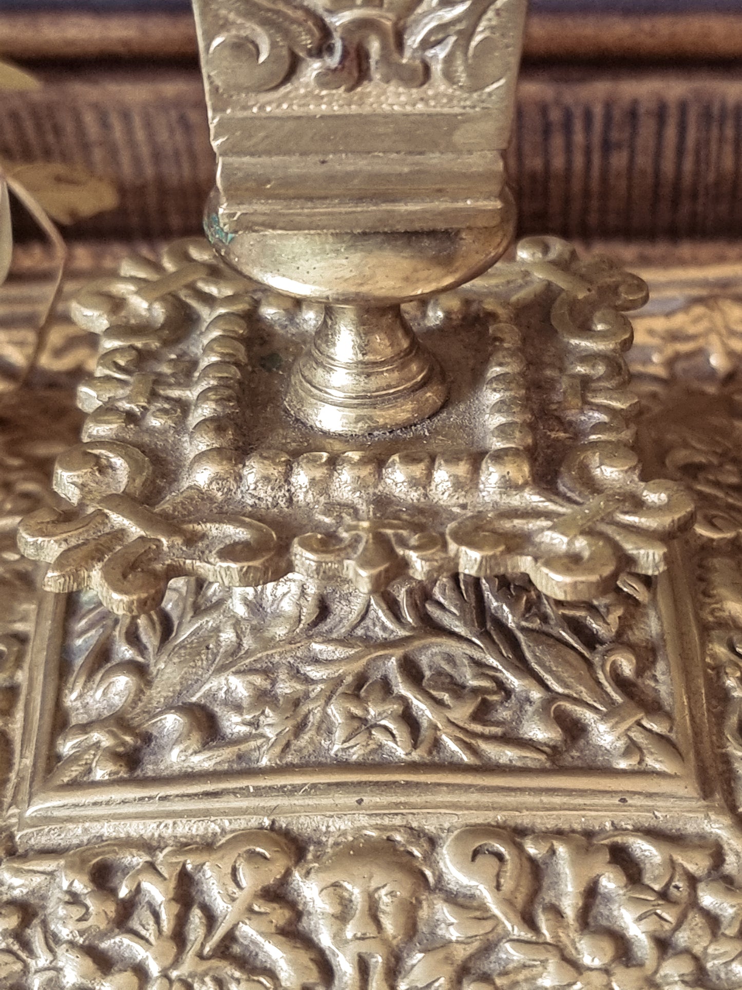 BIUGEOIR EN BRONZE