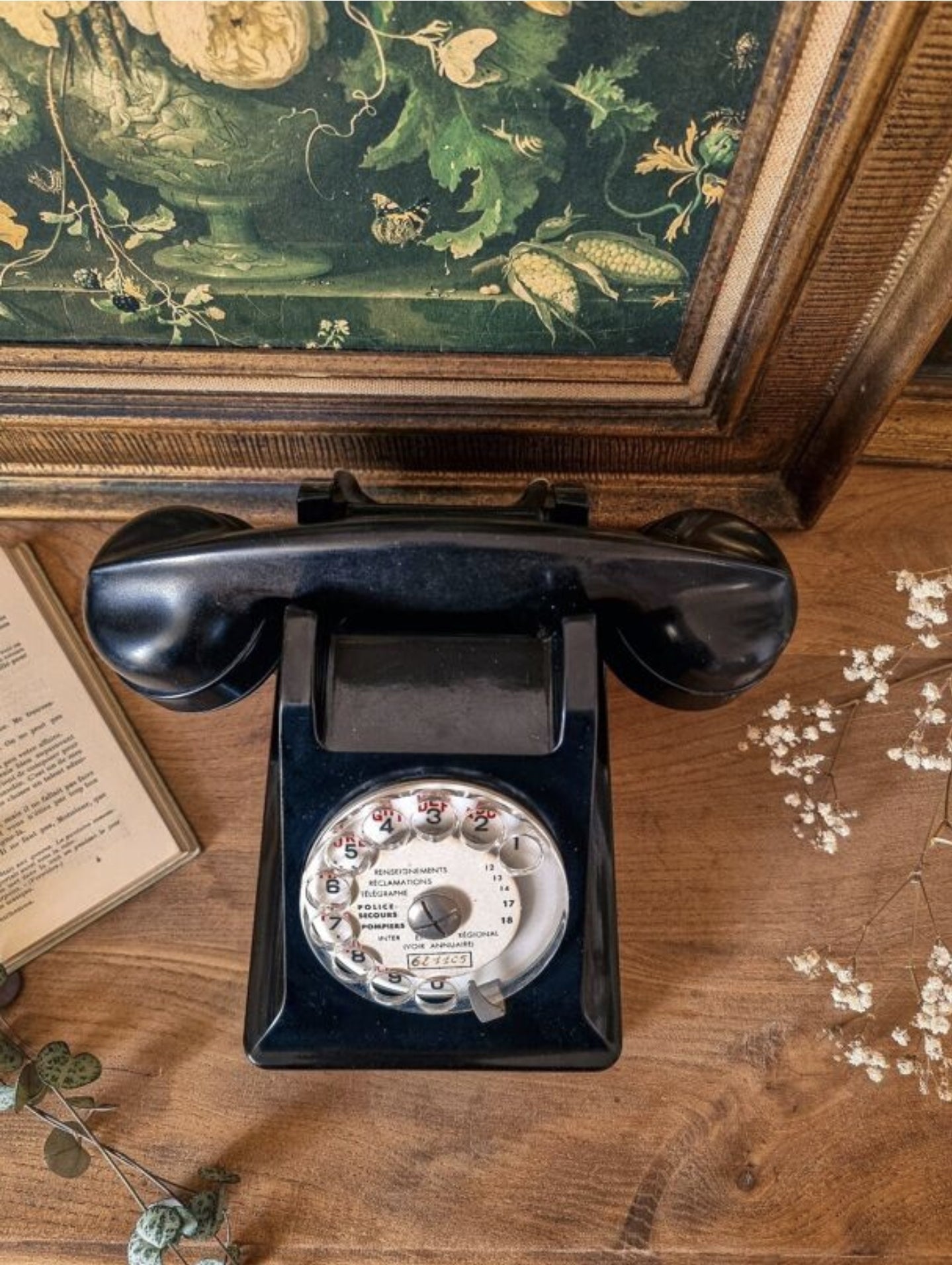 TÉLÉPHONE EN BAĶÉLITE