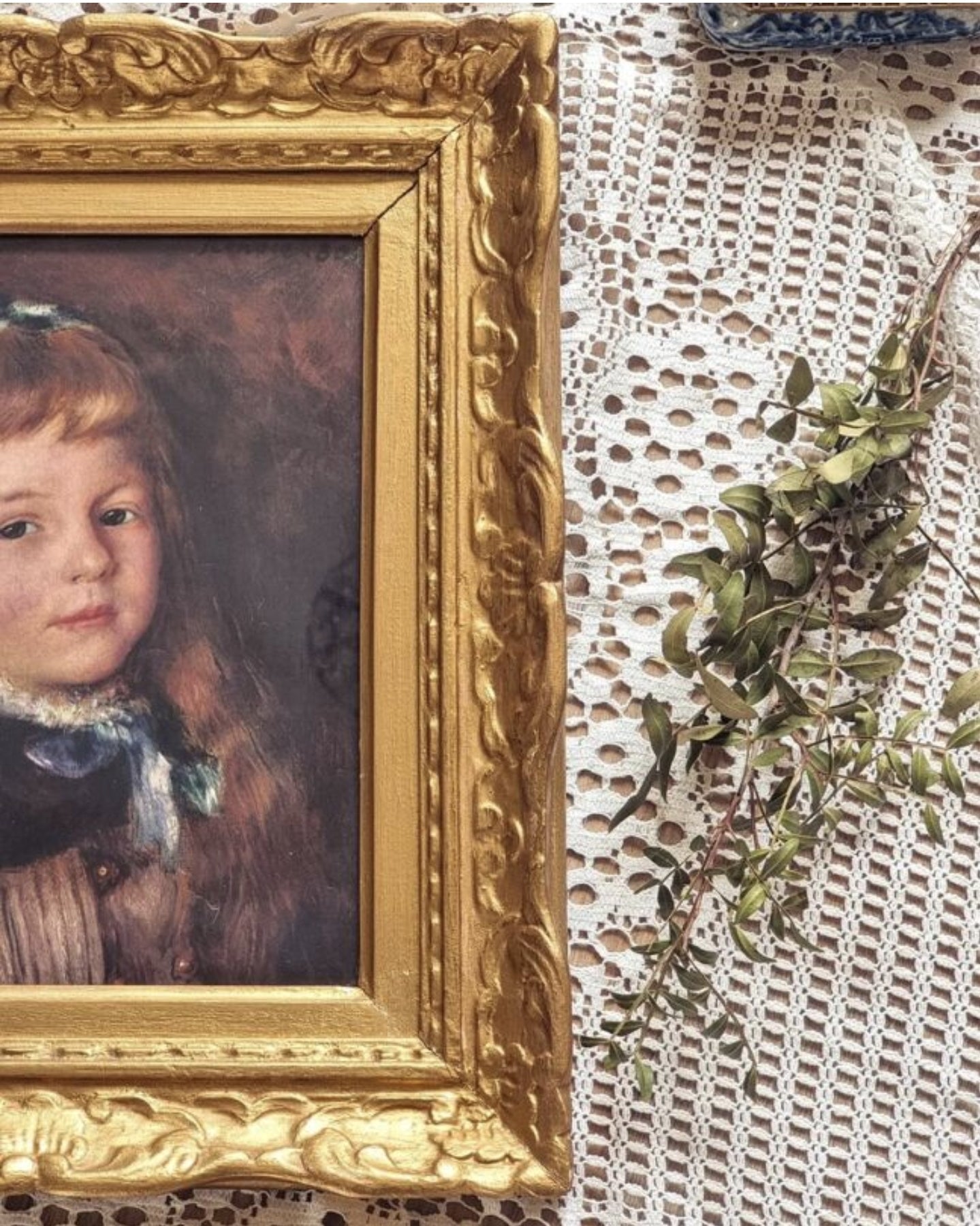 Cadre baroque et sa reproduction de Renoir