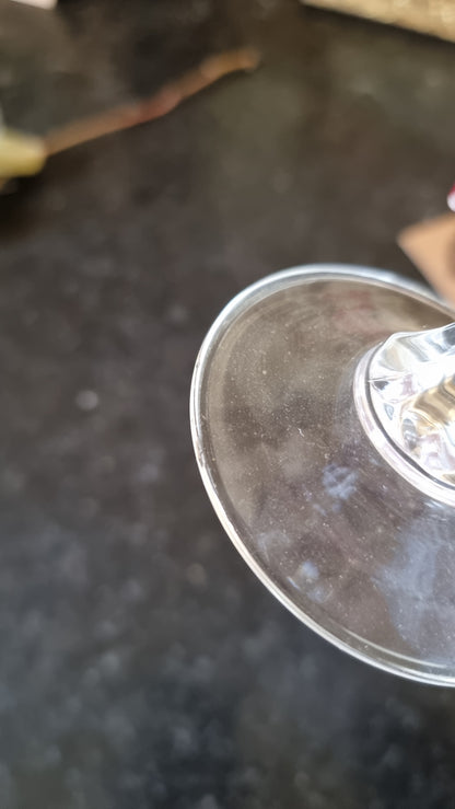 4 VERRES À PIED EN CRISTAL