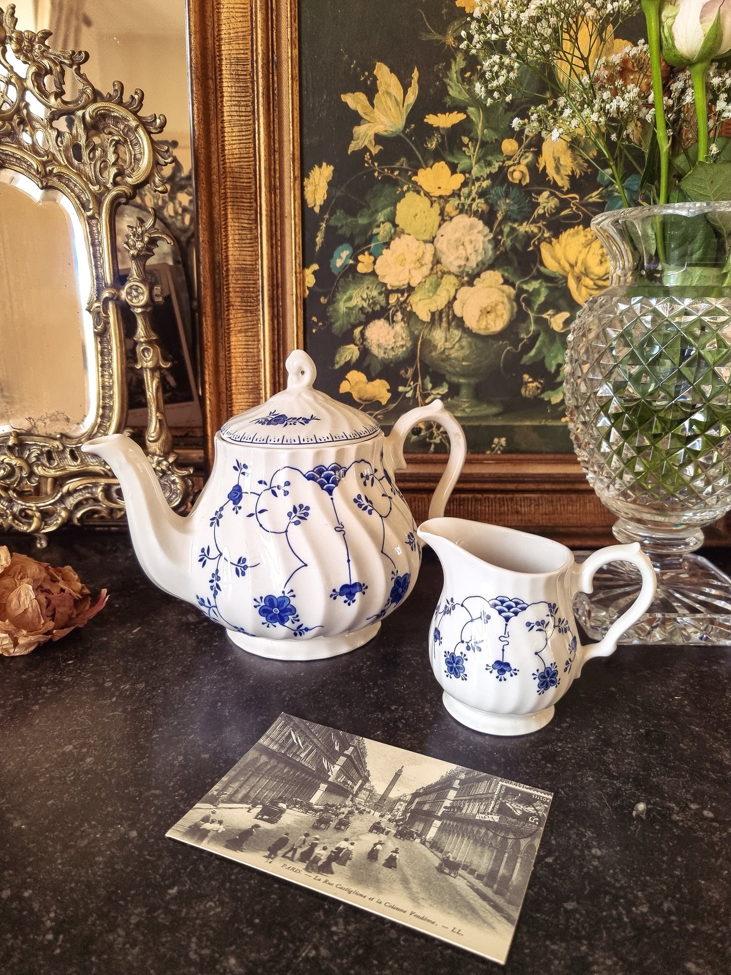 THÉIÈRE ET POT À LAIT, CHURCHILL