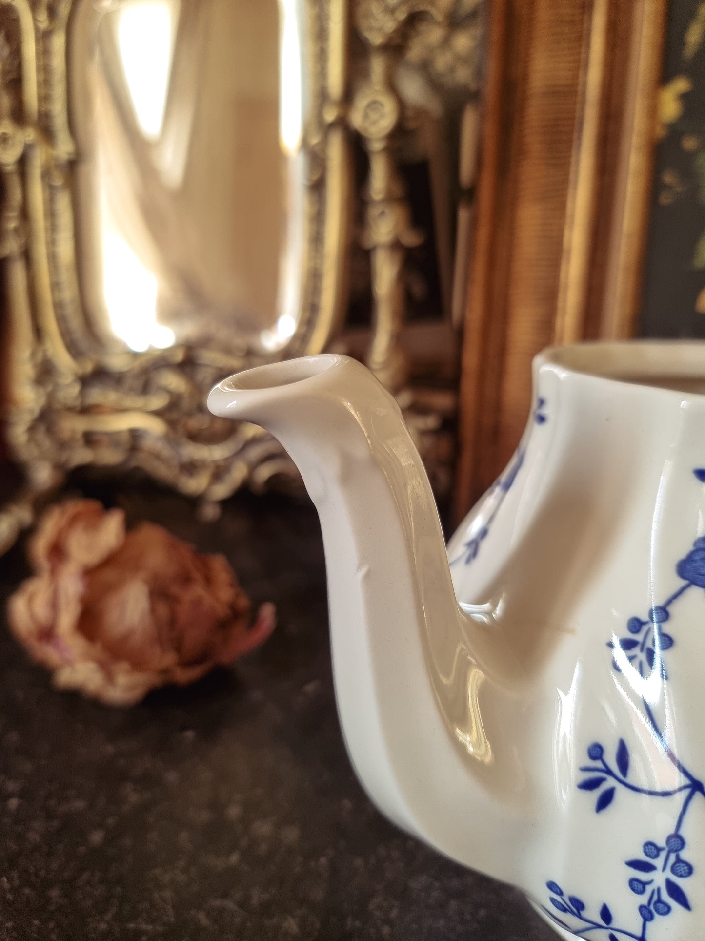 THÉIÈRE ET POT À LAIT, CHURCHILL