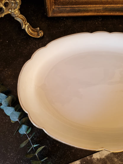 PLAT EN SEMI-PORCELAINE