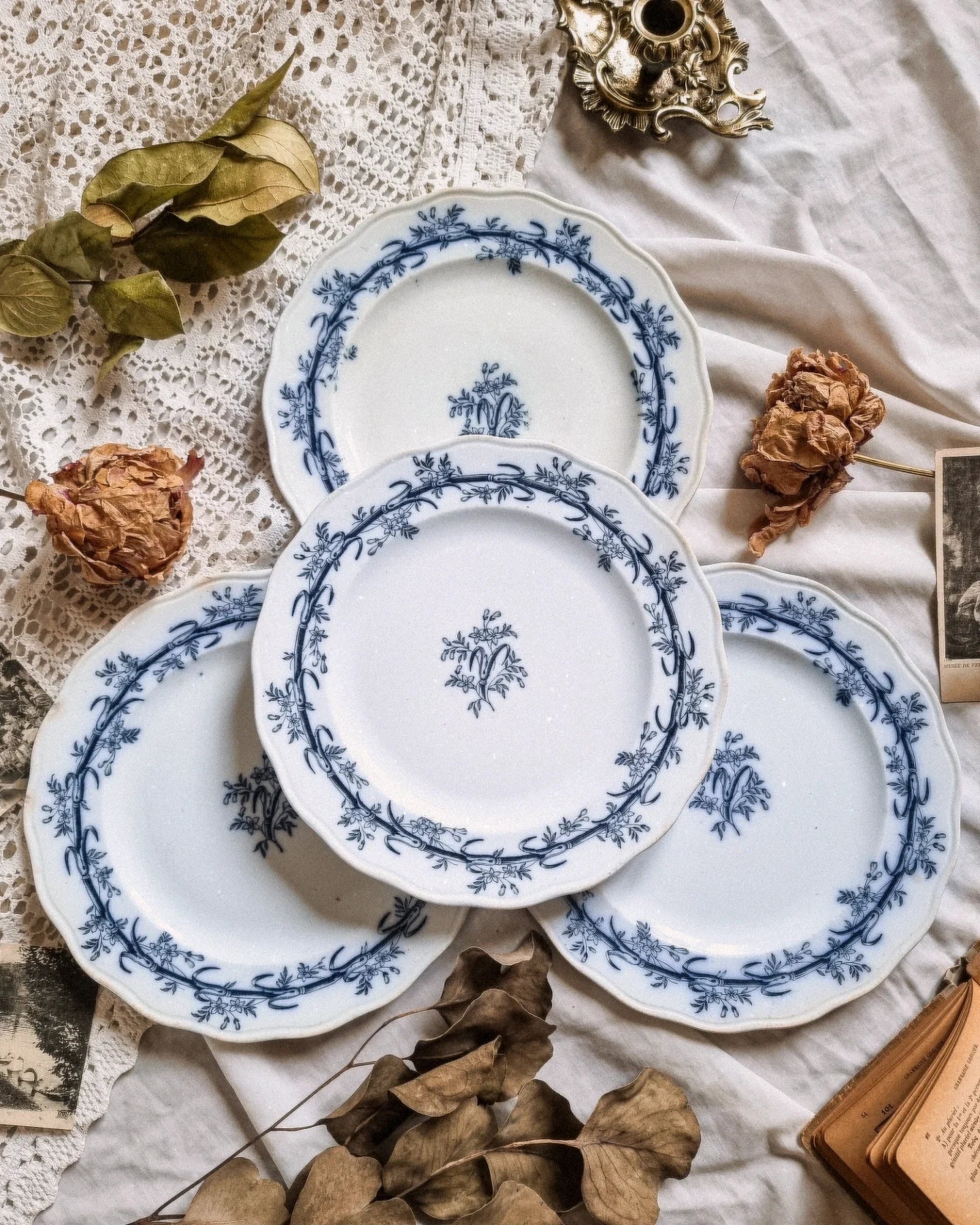 ASSIETTES PLATES BWM&CO