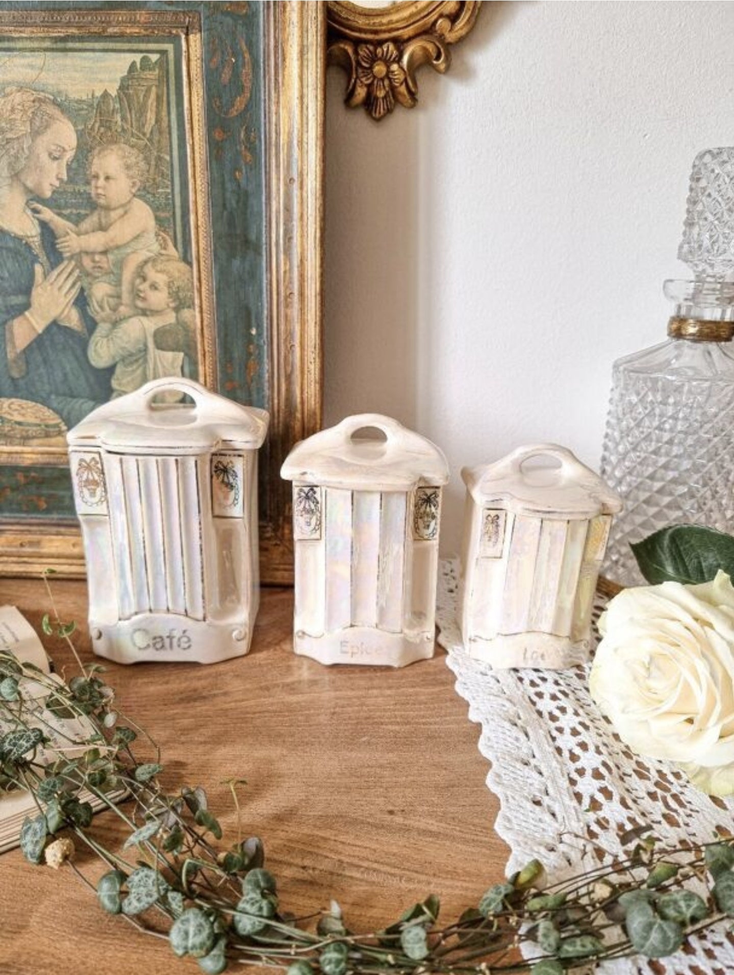 5 POTS À ÉPICES EN FAÏENCE IRISÉE