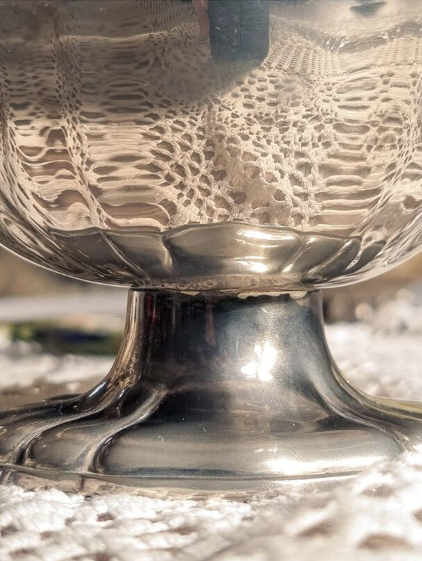 SAUCIÈRE EN MÉTAL ARGENTÉ