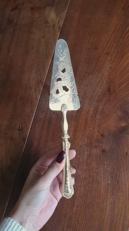 PELLE À TARTE DORÉ