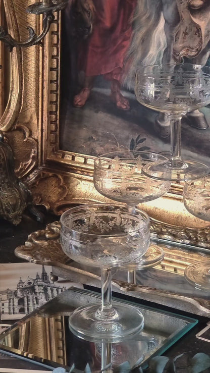COUPES EN CRISTAL