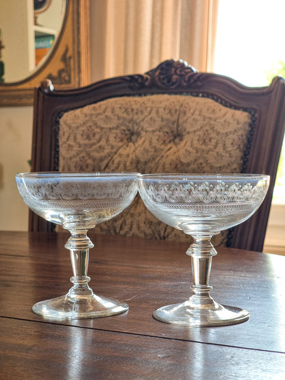 DUO DE COUPES À CHAMPAGNE