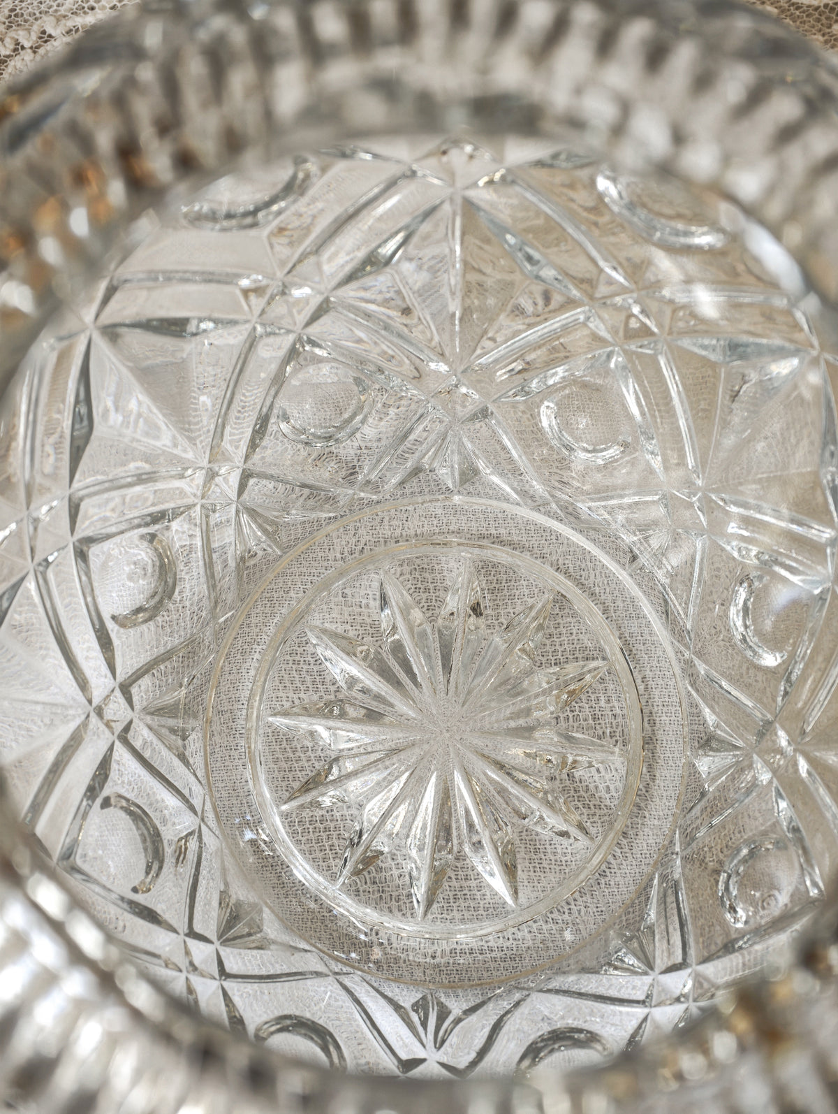 VASE "BOULE" EN CRISTAL