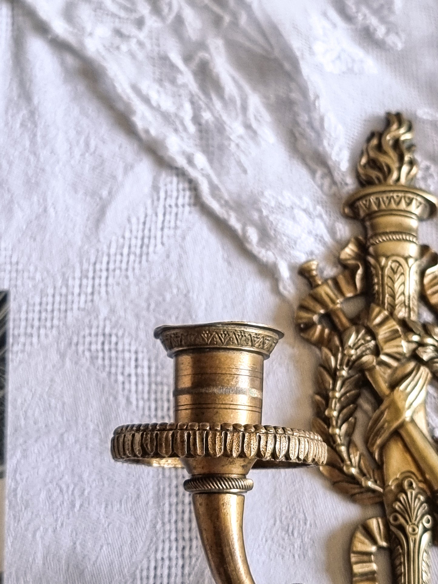 BOUGEOIRS MURAUX EMPIRE