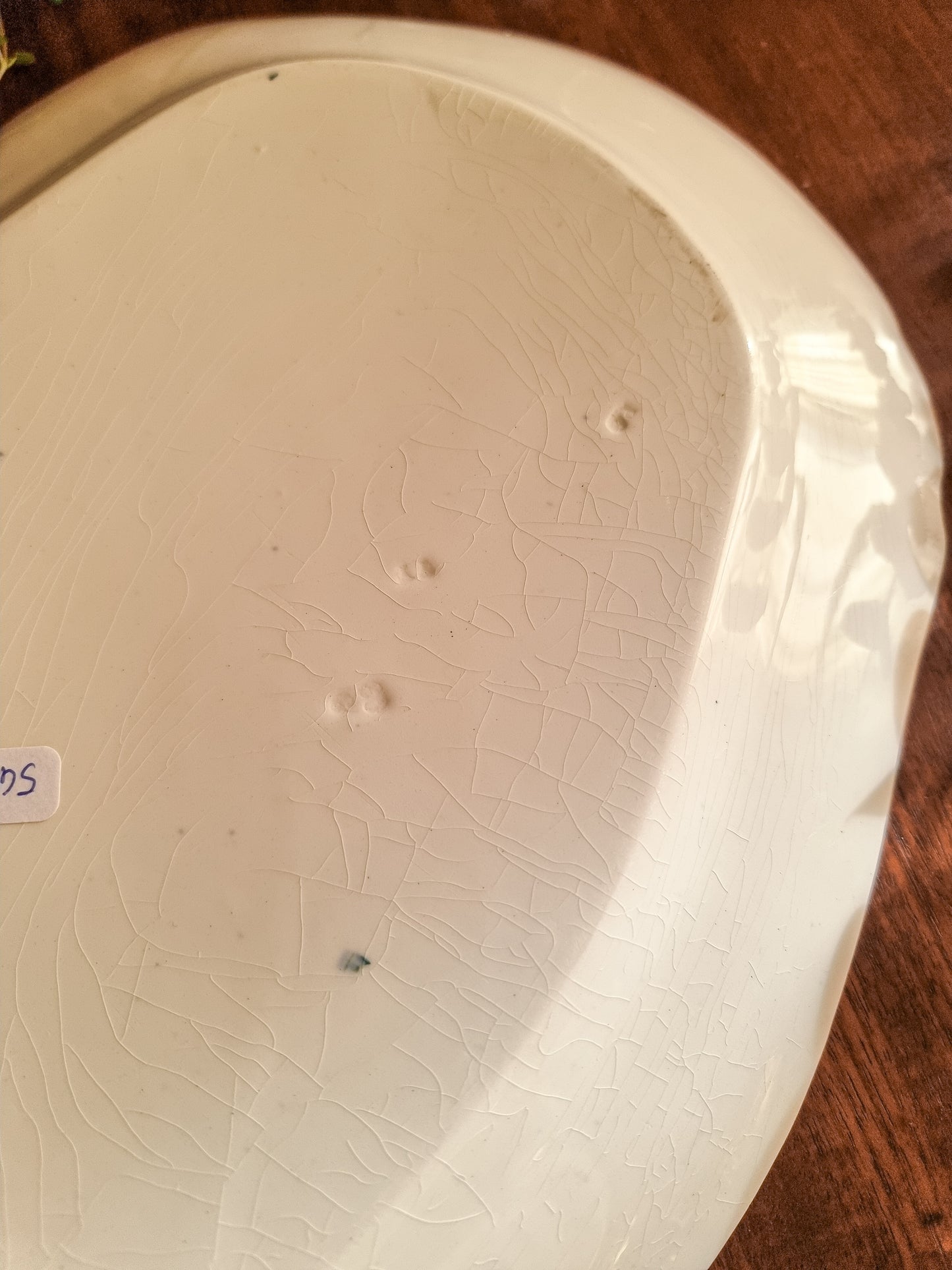 Plat rectangulaire en semi-porcelaine