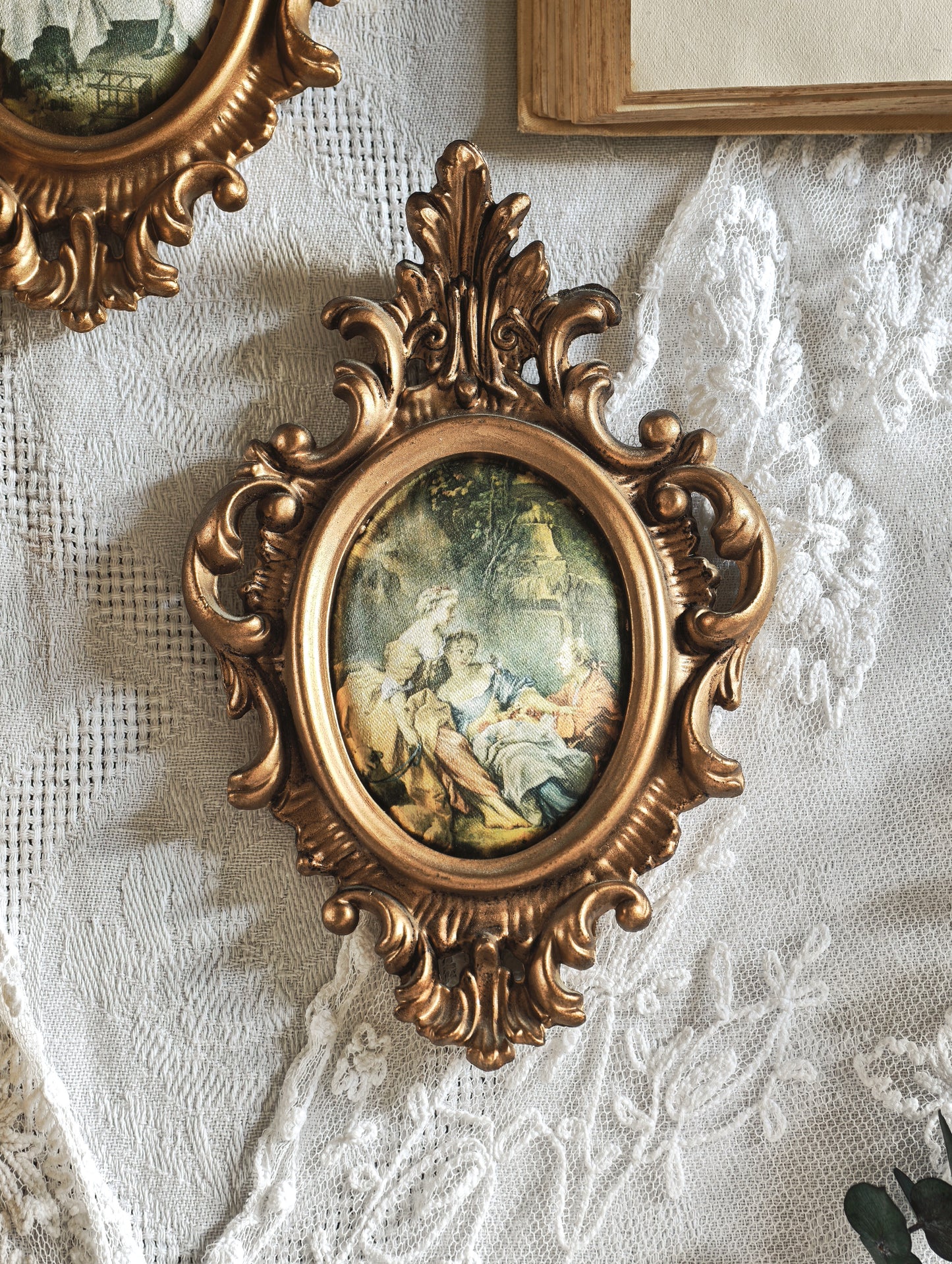 CADRE MÉDAILLON ROCOCO