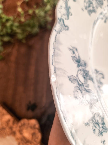 Plat rond en semi-porcelaine