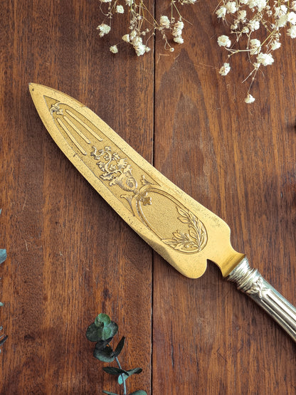 COUTEAU/PELLE DE SERVICE