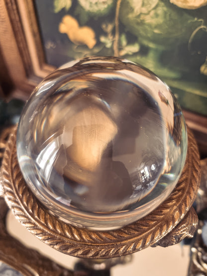 BOULE DE CRISTAL SUR SOCLE