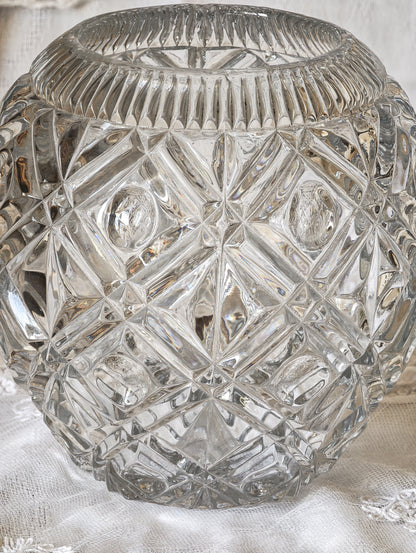 VASE "BOULE" EN CRISTAL