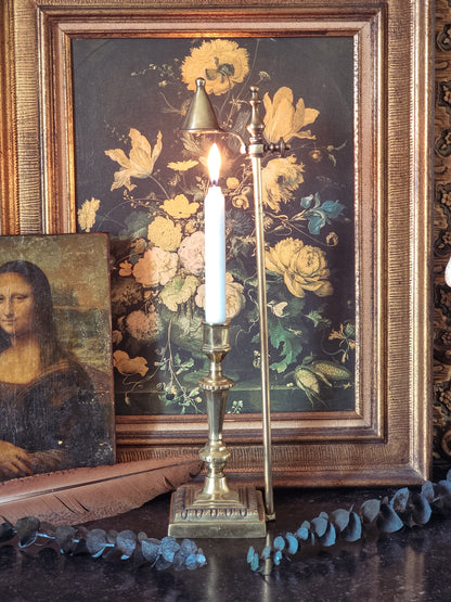 BOUGEOIR AVEC ÉTEIGNOIR