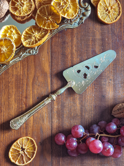 PELLE À TARTE DORÉ