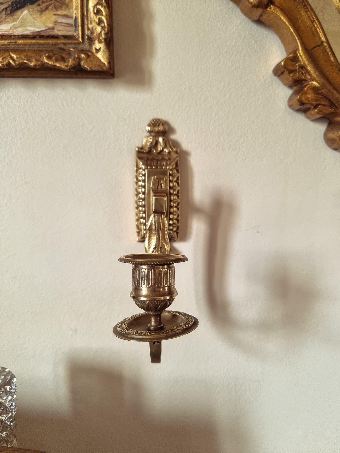 PAIRE DE BOUGEOIRS MURAUX