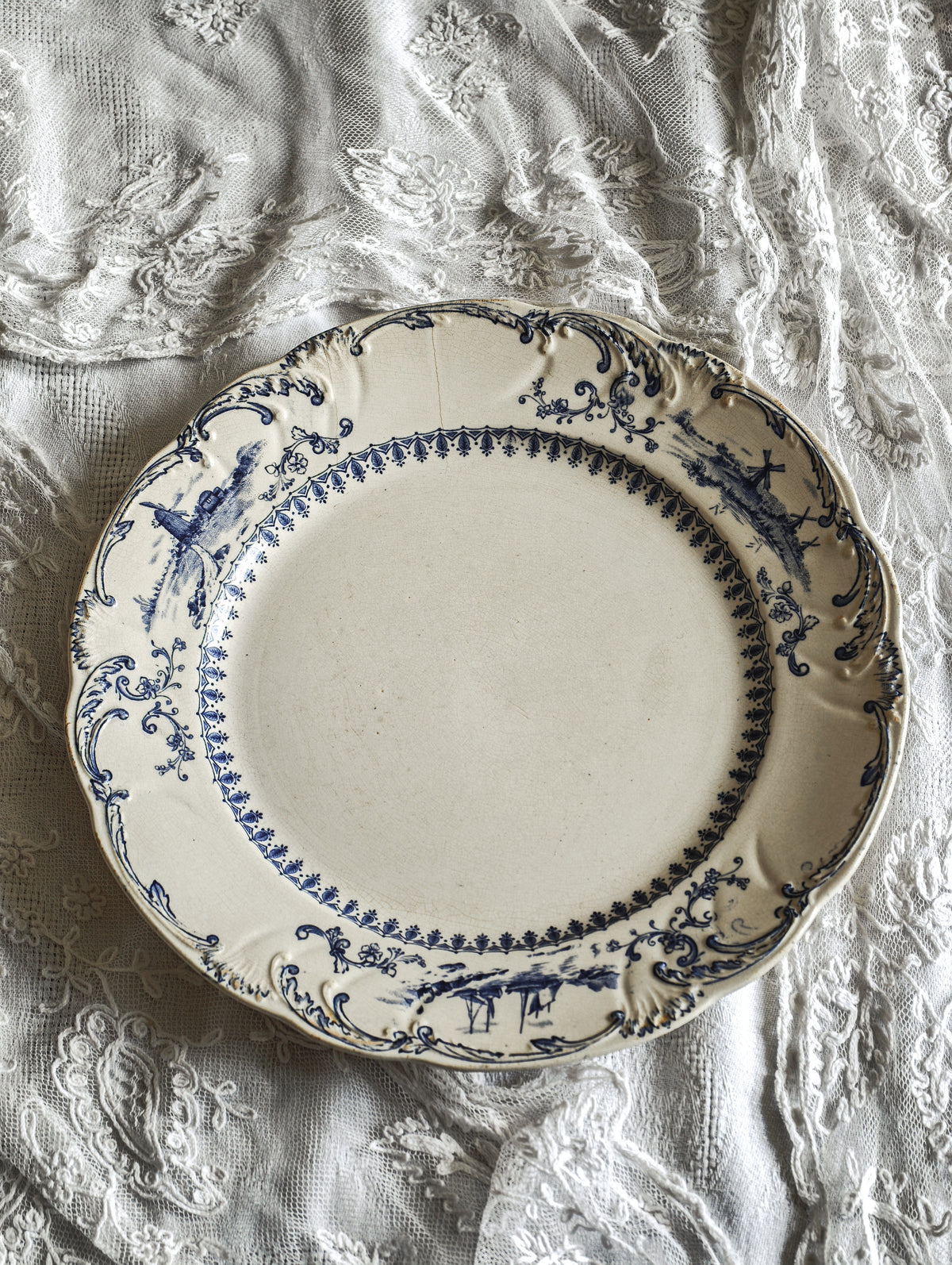 ASSIETTES EN TERRE DE FER