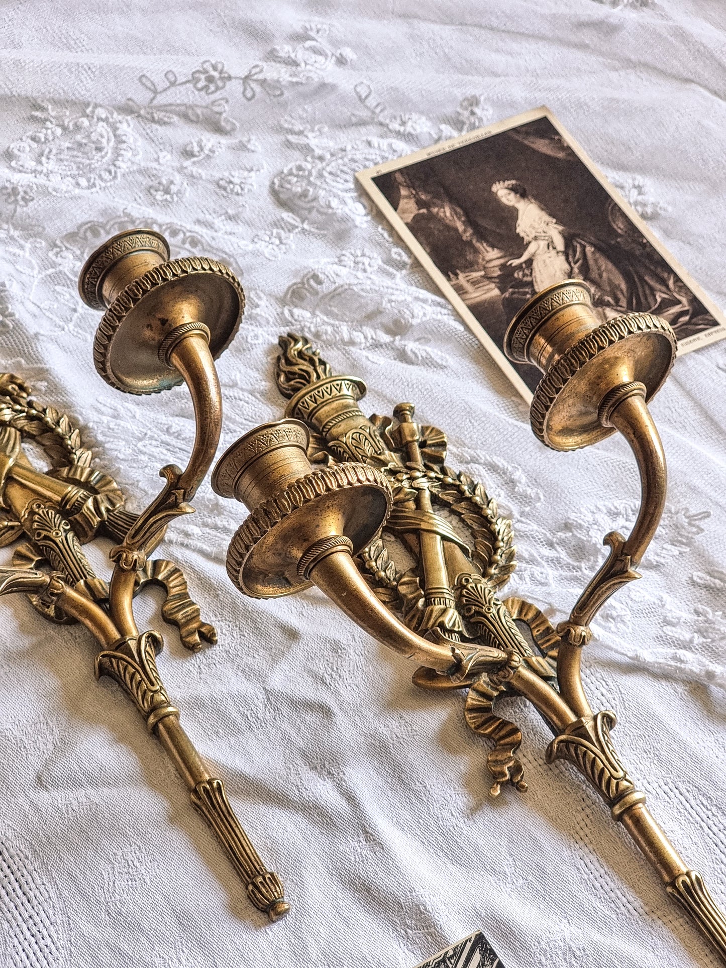 BOUGEOIRS MURAUX EMPIRE