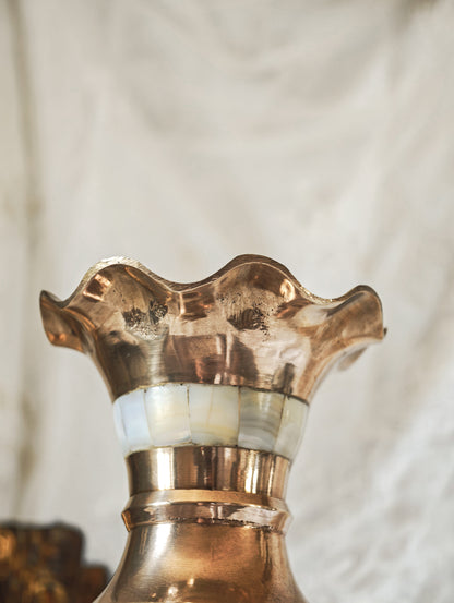 VASE EN CUIVRE ET NACRE
