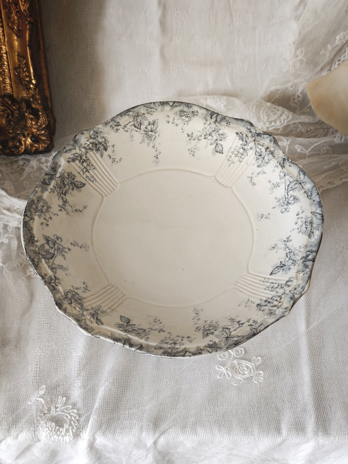 COMPOTIER EN SEMI-PORCELAINE
