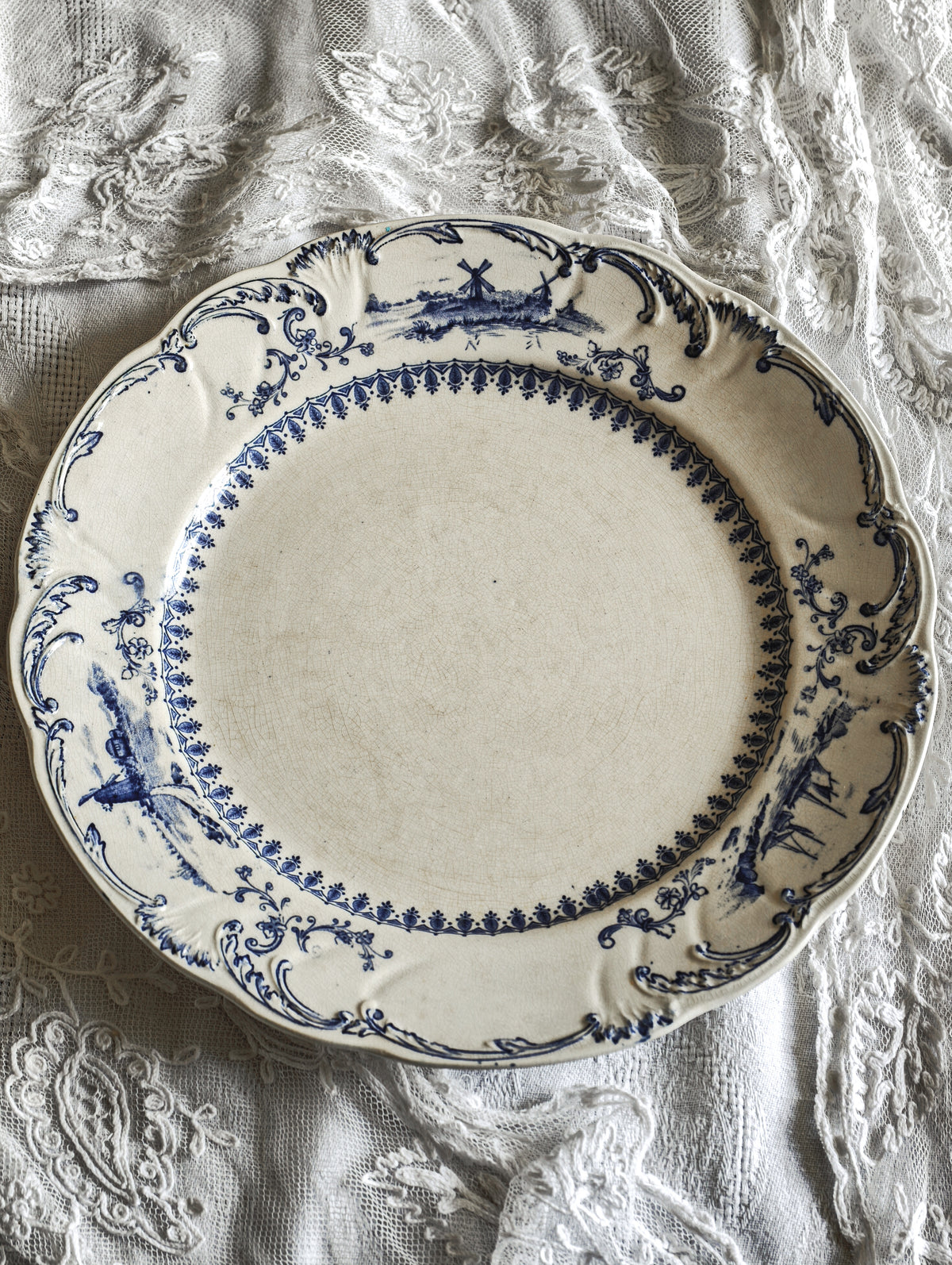 ASSIETTES EN TERRE DE FER