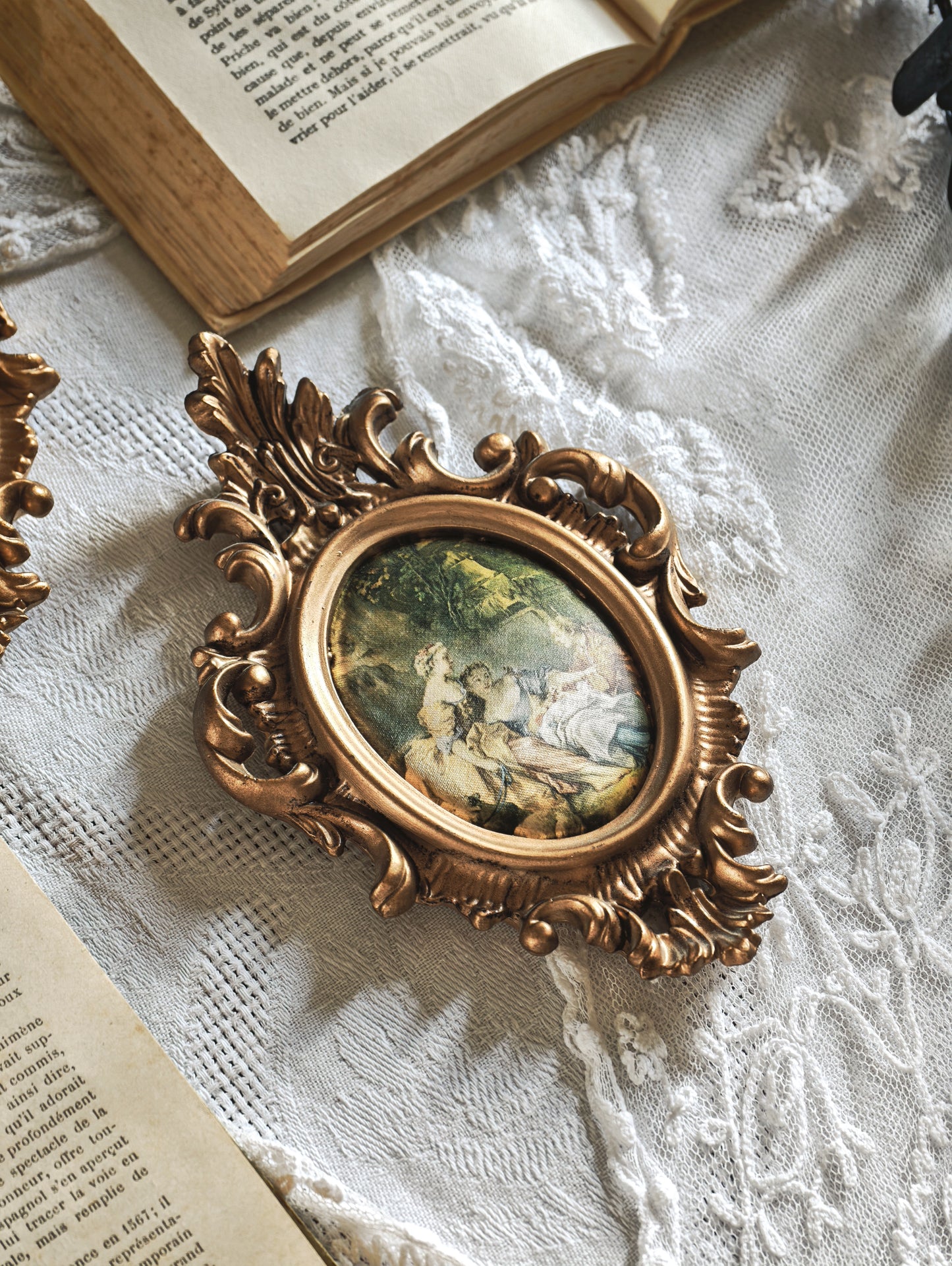 CADRE MÉDAILLON ROCOCO