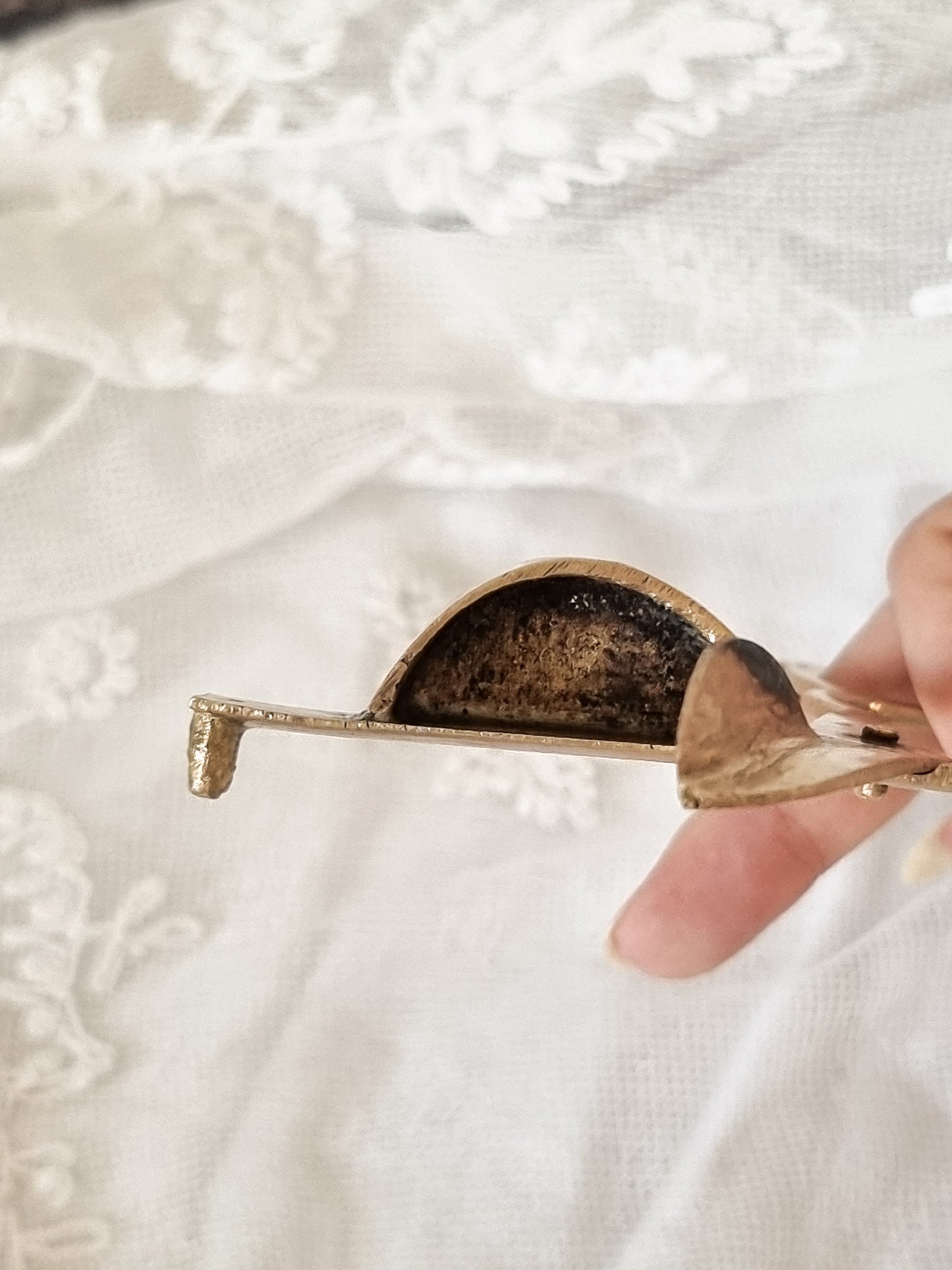 MOUCHETTE EN LAITON