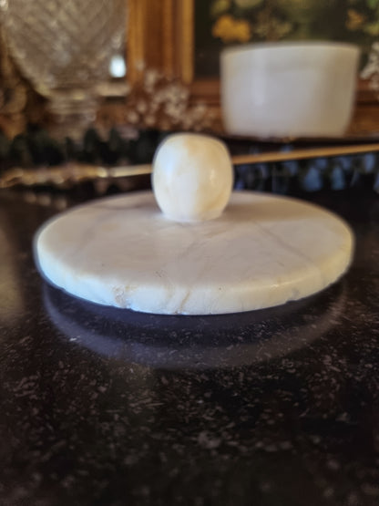 BOÎTE EN ALBÂTRE