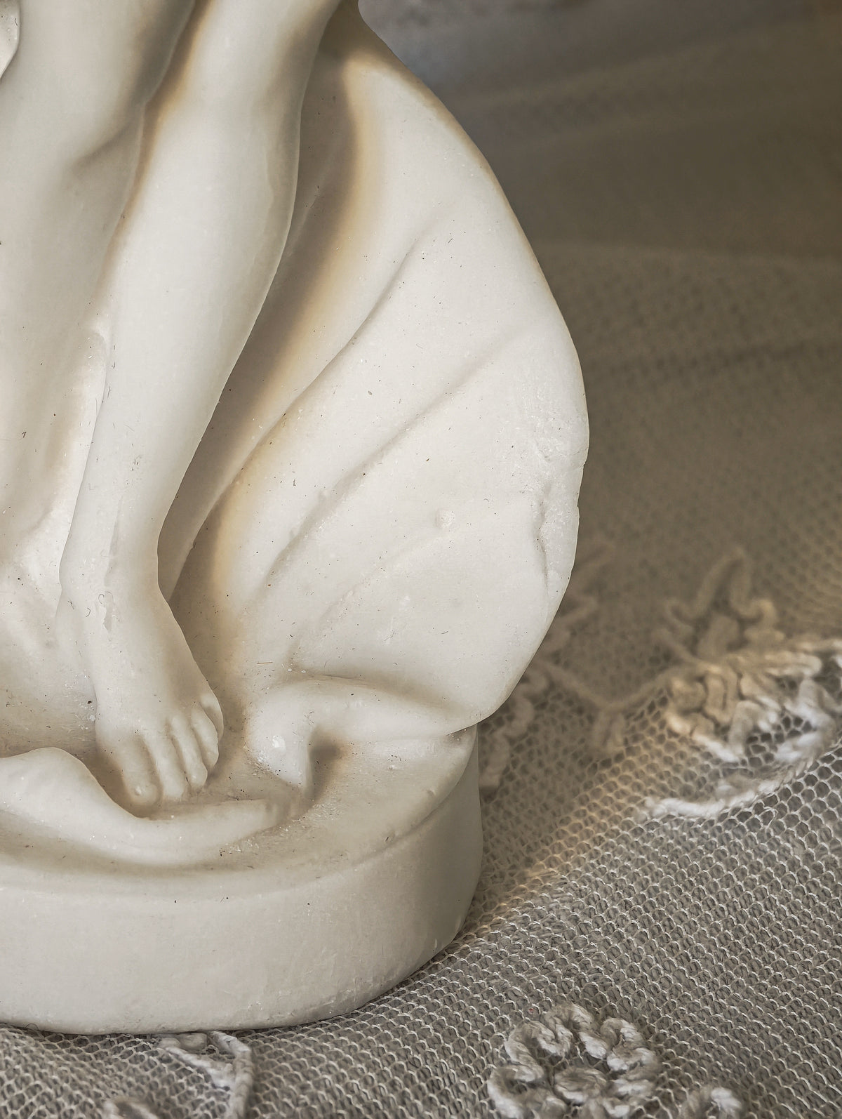 STATUE EN ALBÂTRE NATUREL