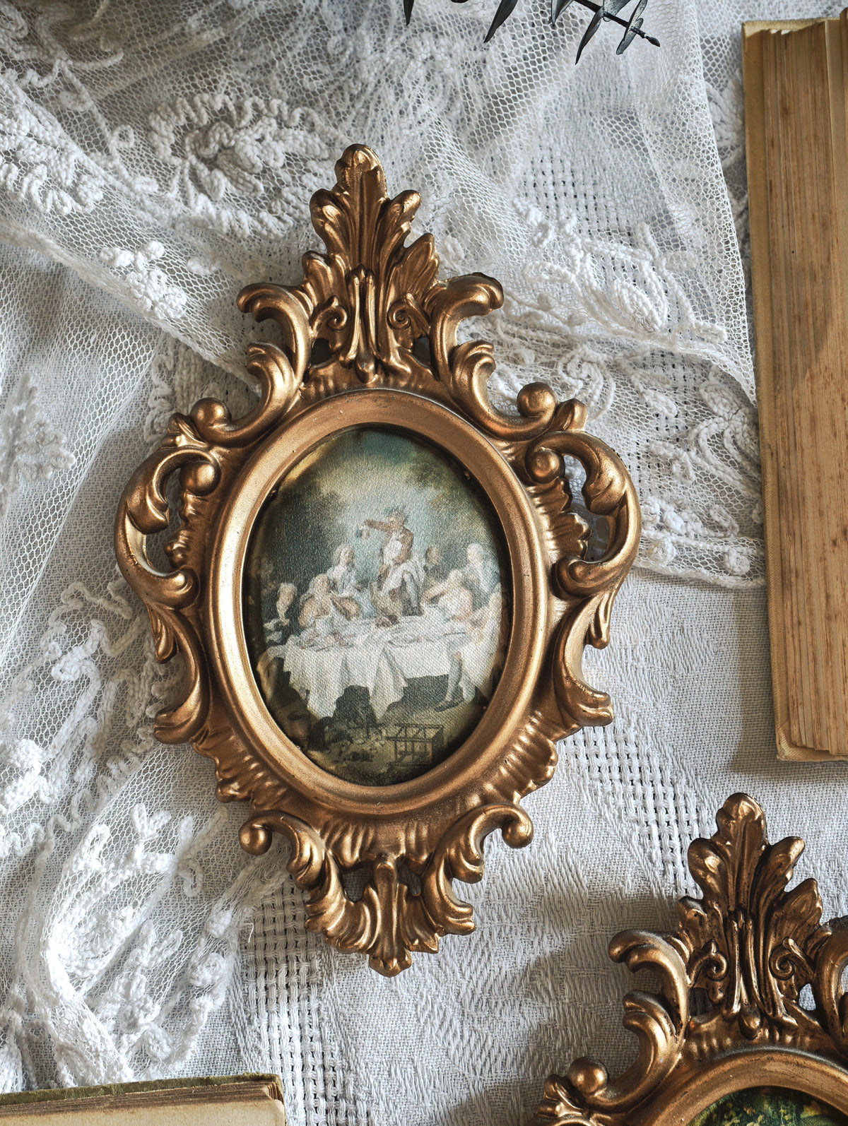 CADRE MÉDAILLON ROCOCO