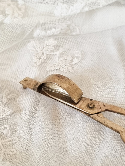 MOUCHETTE EN LAITON